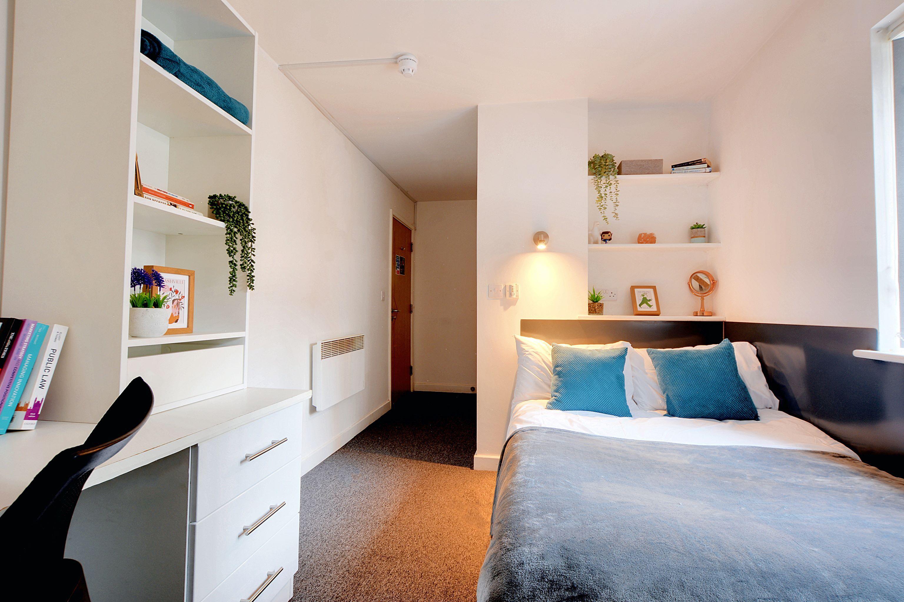 Newarke-St-2-bed-basic-5