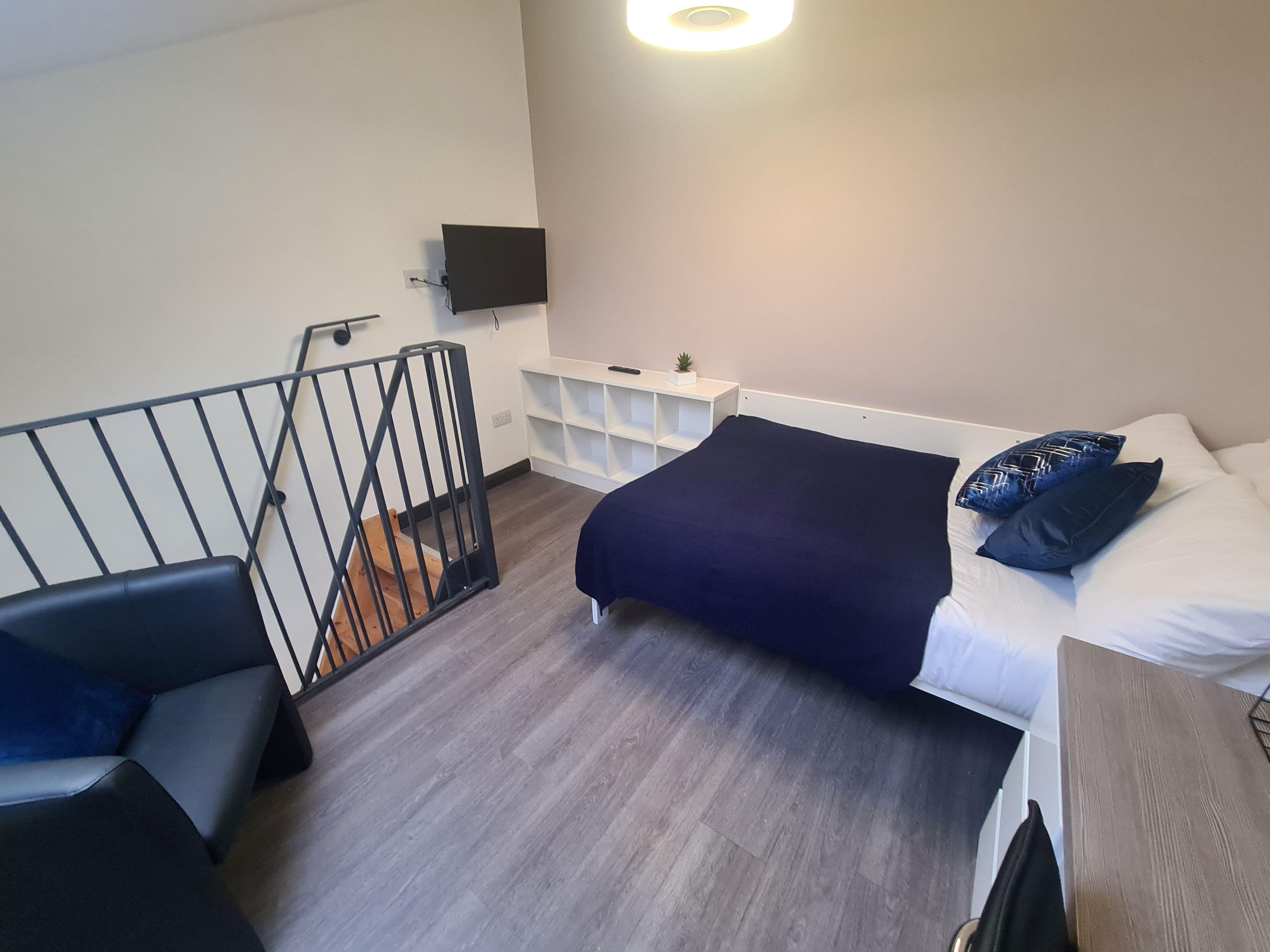 St-James-House-Platinum-Studio-1