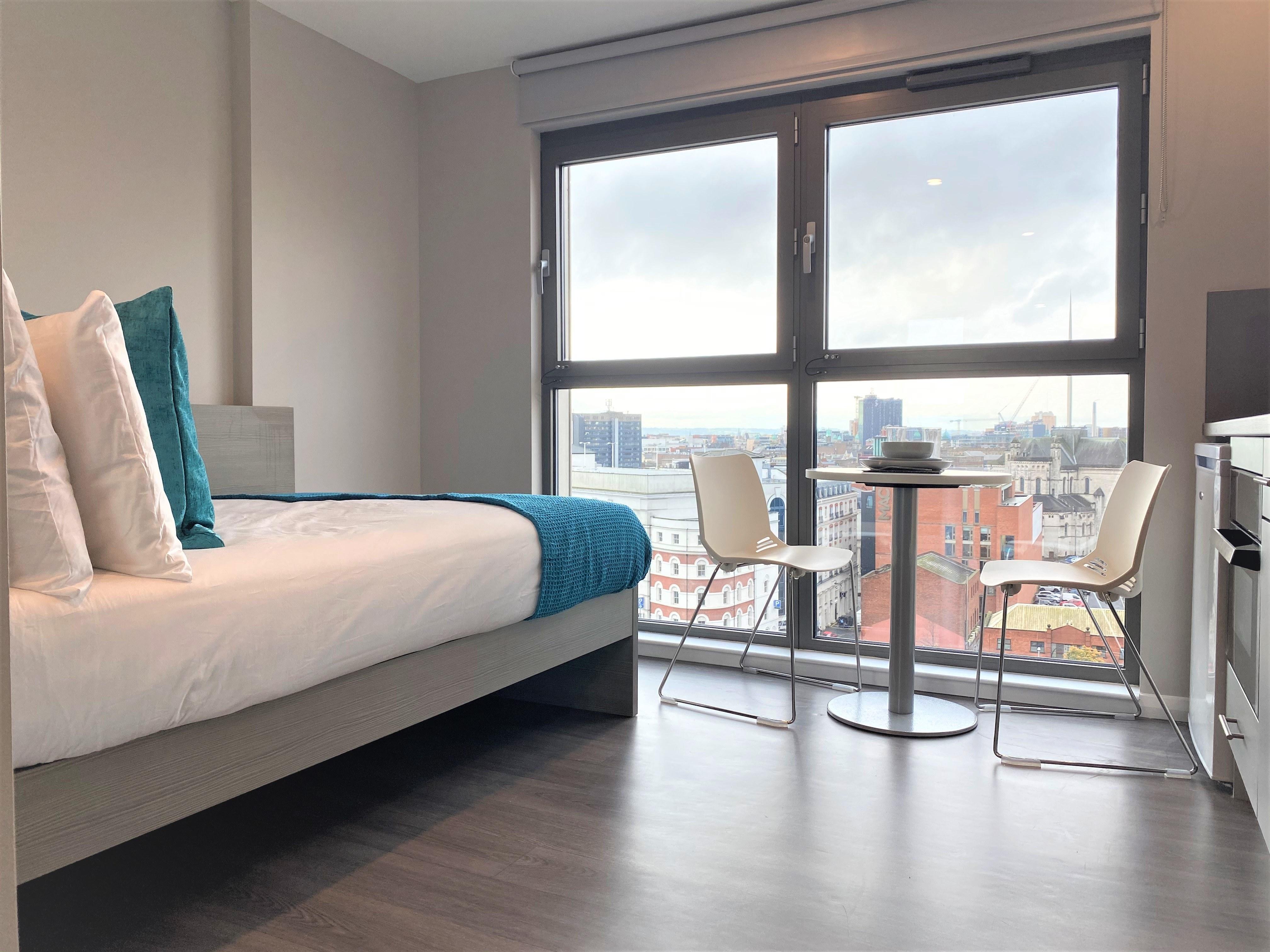 Bronze-Studio-2_2020-10-27-183923