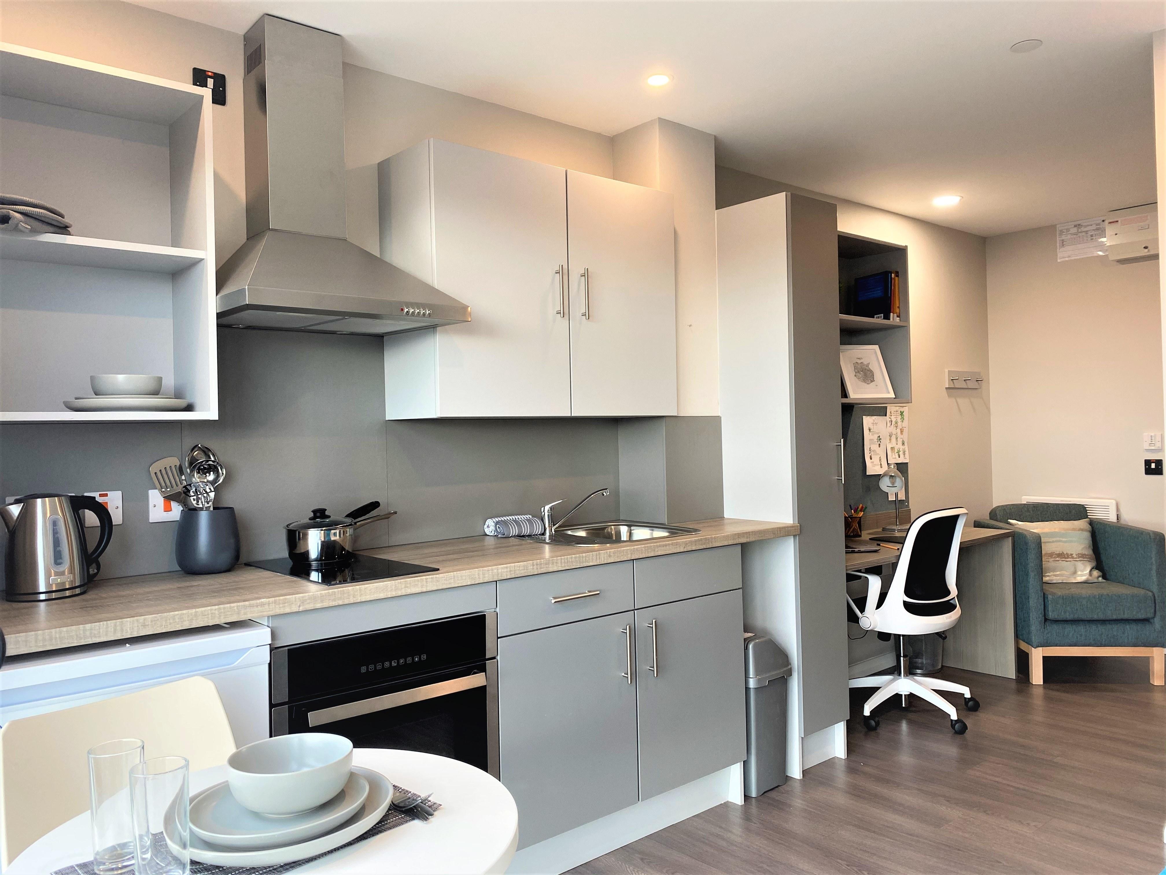 Bronze-Studio-1_2020-10-27-183702