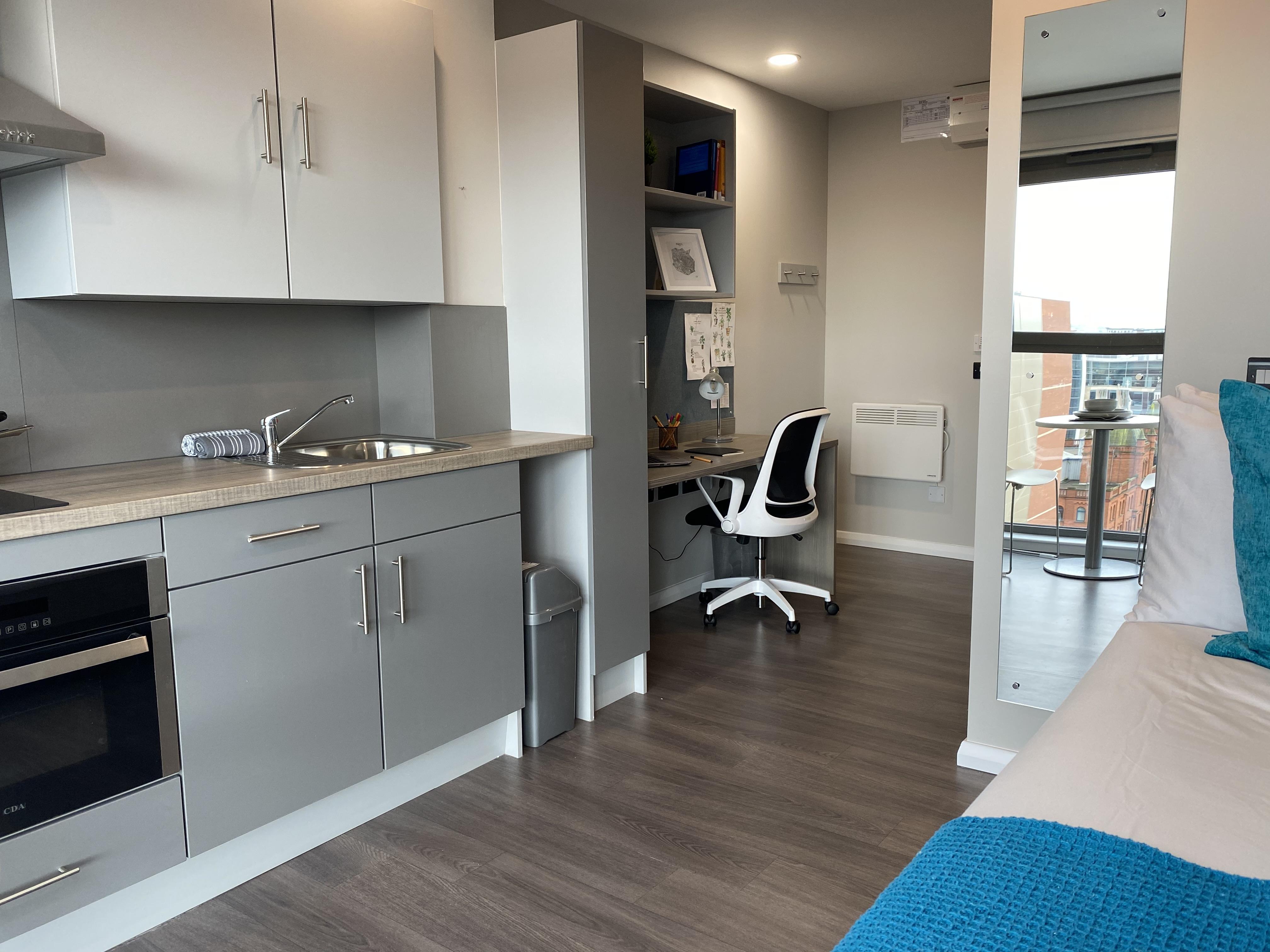 Bronze-Studio-3_2020-10-27-184402