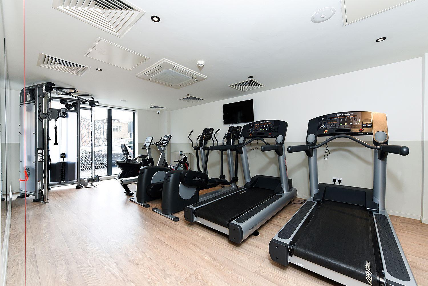 5.-Gym