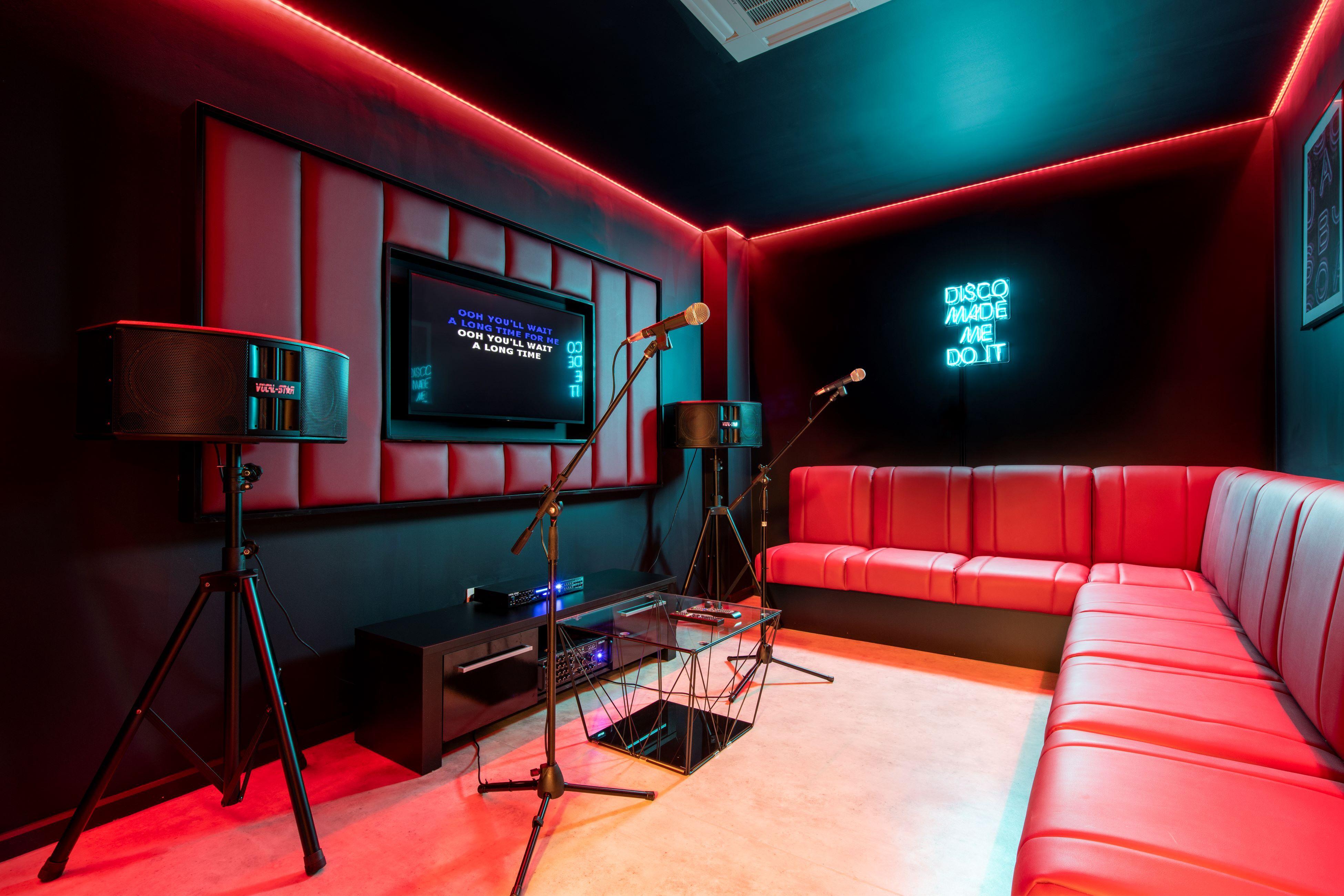 Hollis-croft-karaoke-room