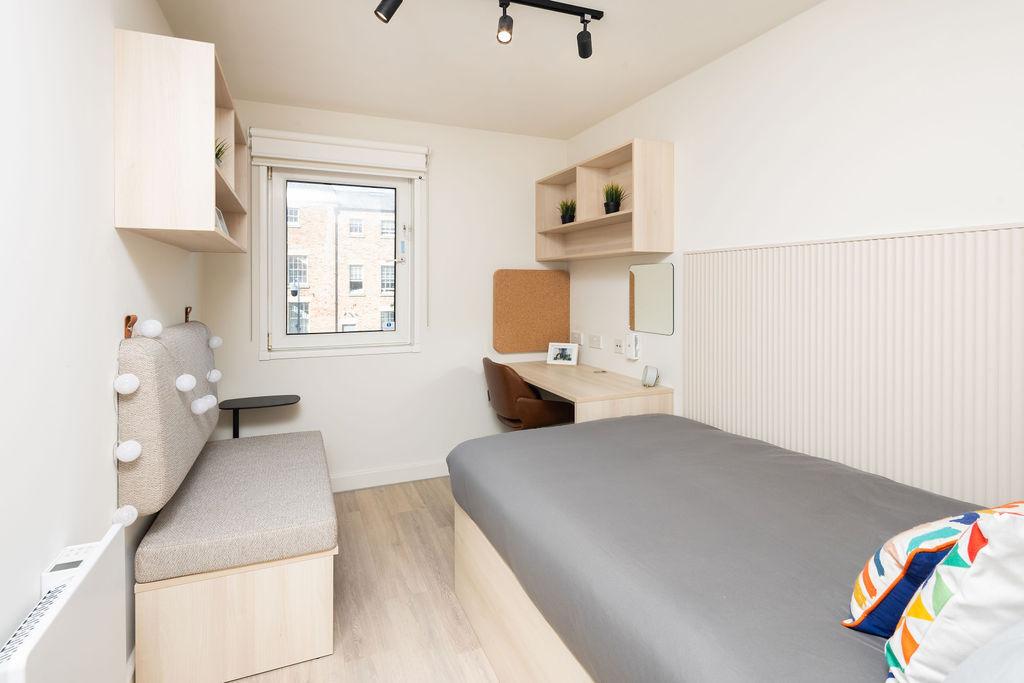 Apollo-en-suite-2