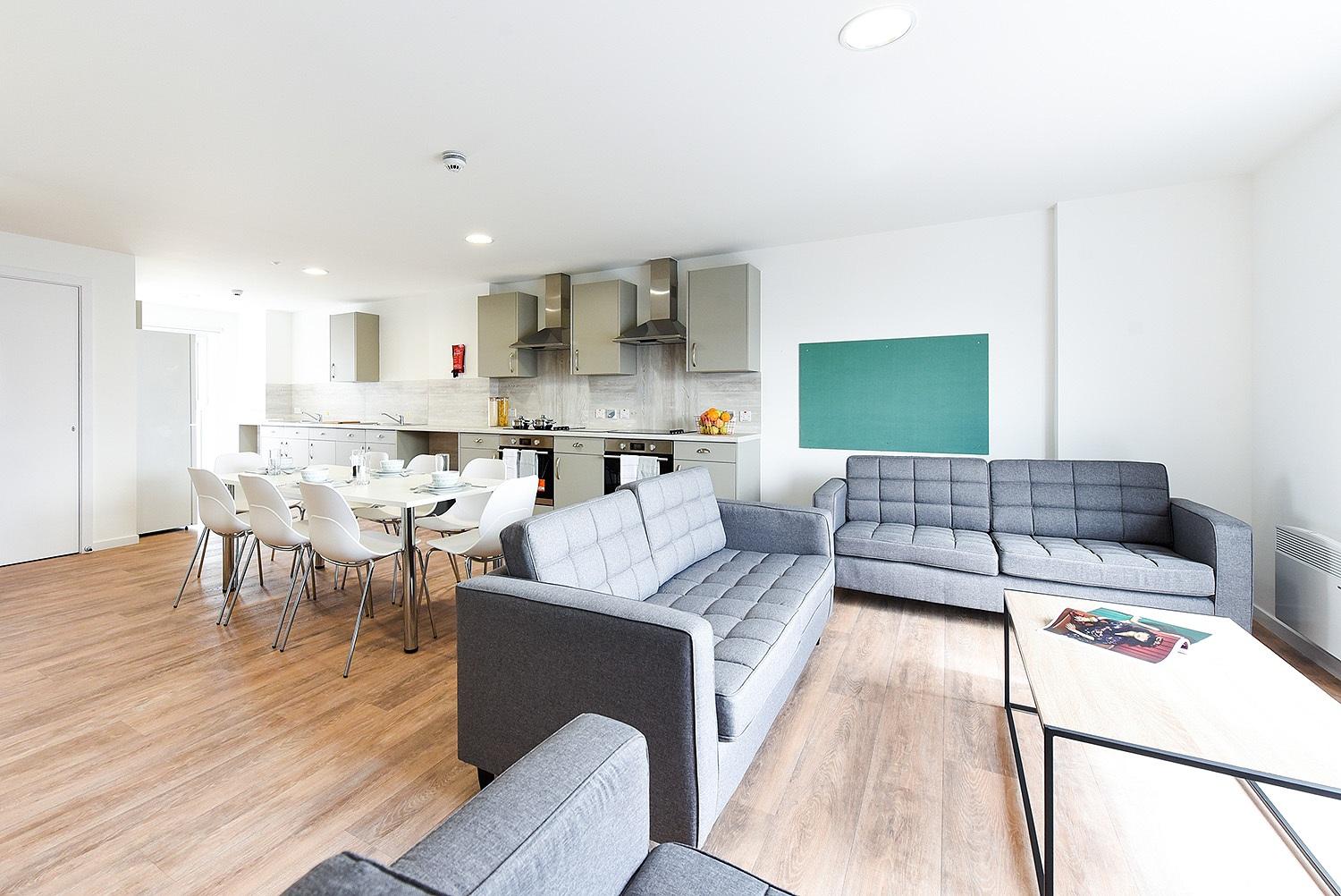 Aberdeen-Pittodrie-St-Communal-Kit-6