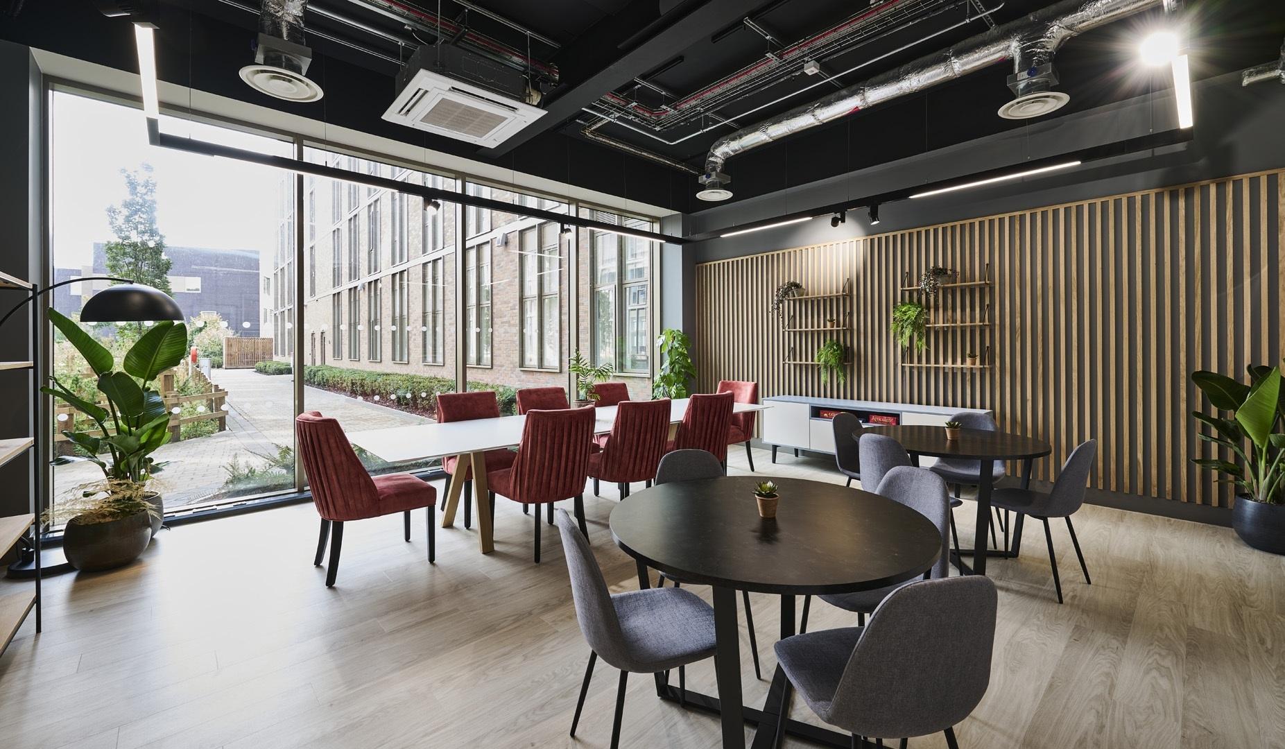 The_Oaks_new-study-space